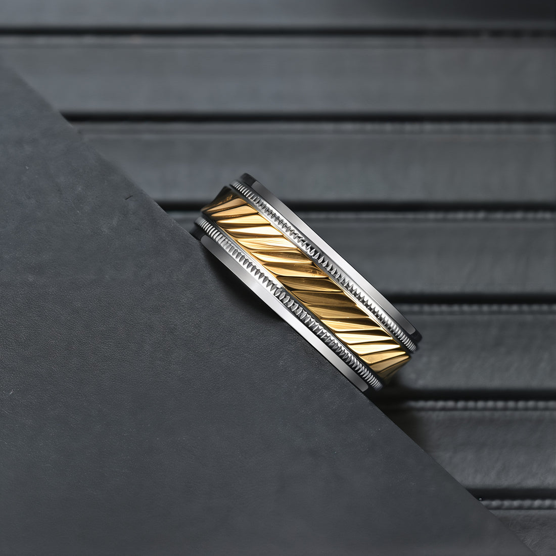 Custom Gold Wedding Band for Men – Personalized Engraved Ring
