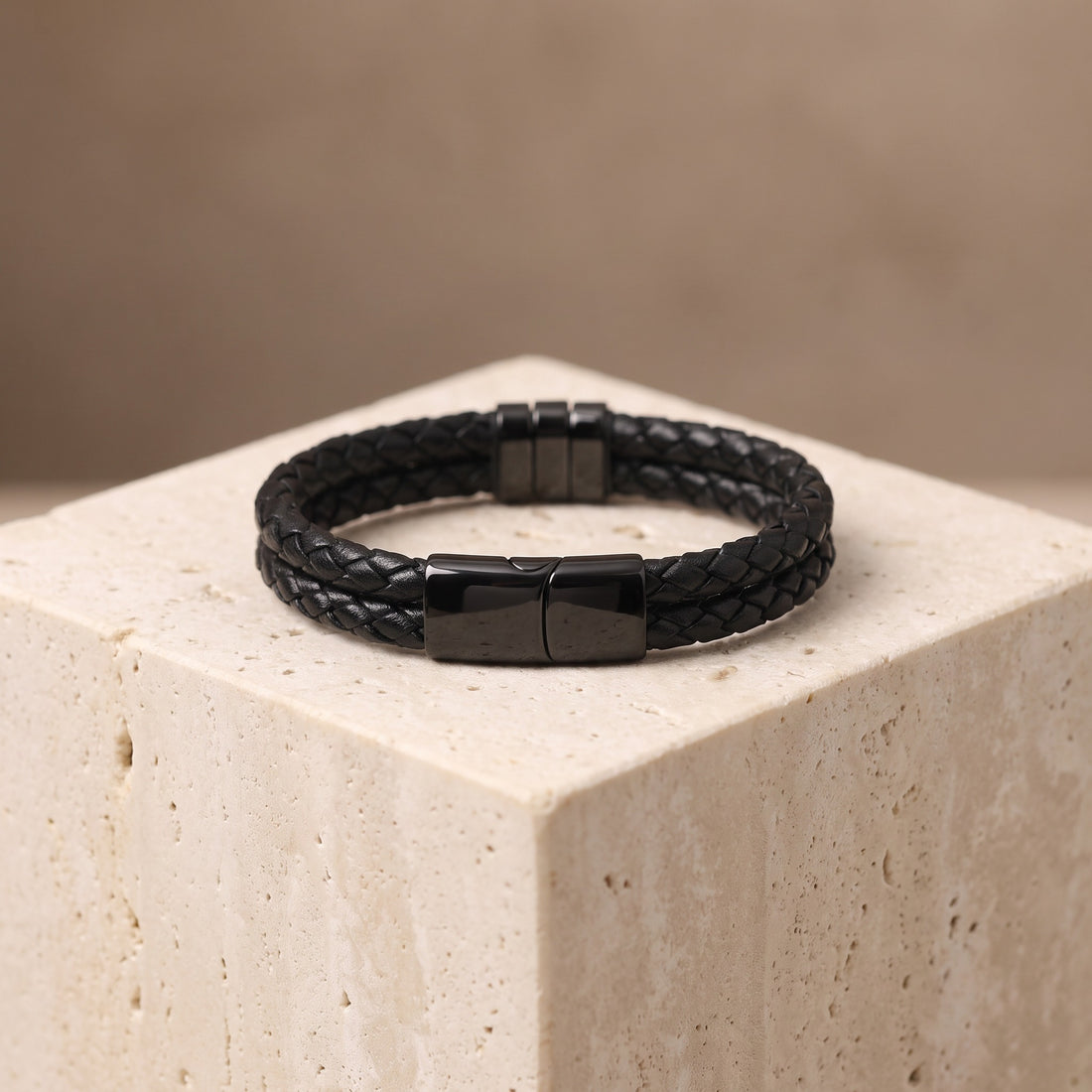 Bracelet en Cuir pour Homme avec Noms de Famille - Noir
