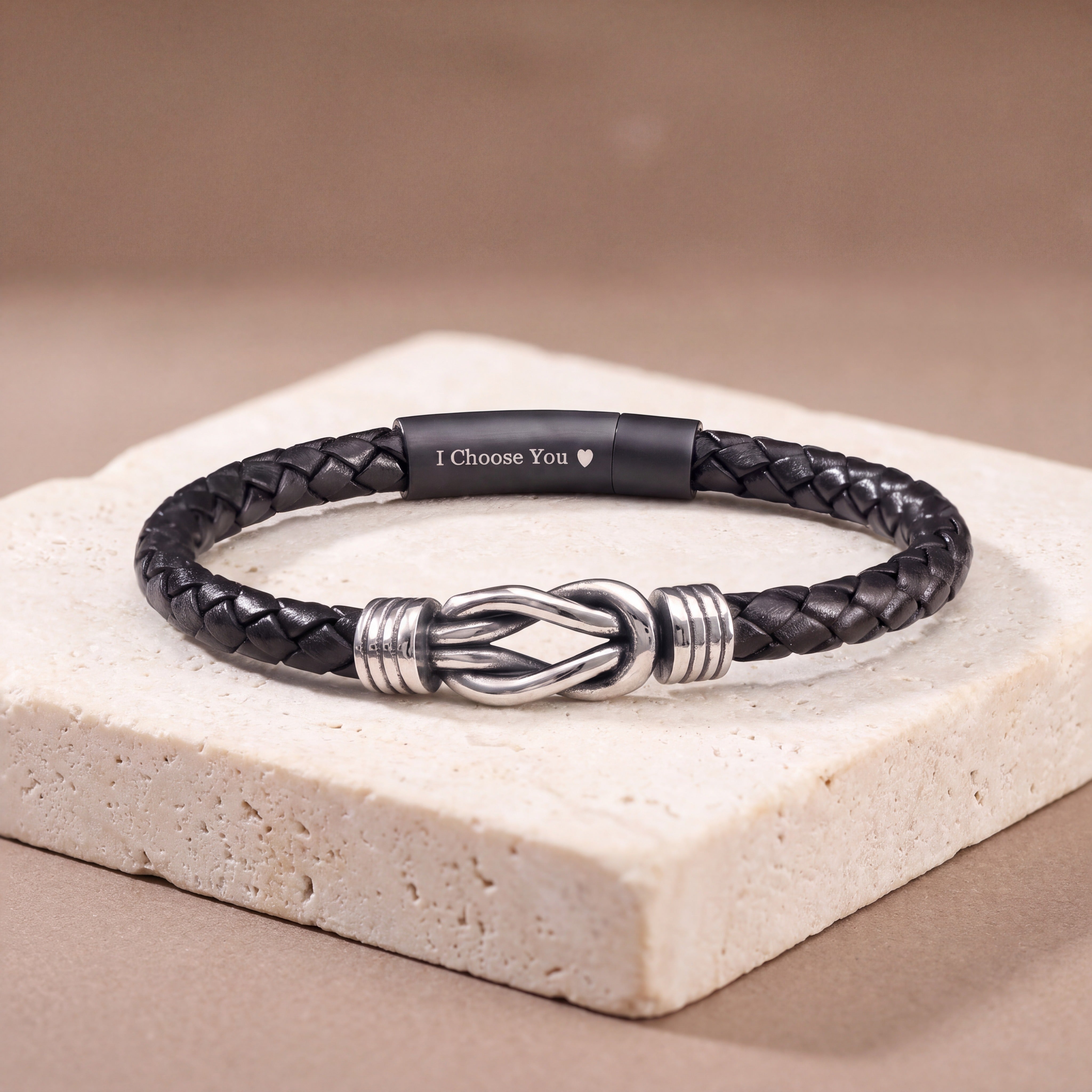 The Eternal Knot — Men's Love Knot Leather Bracelet