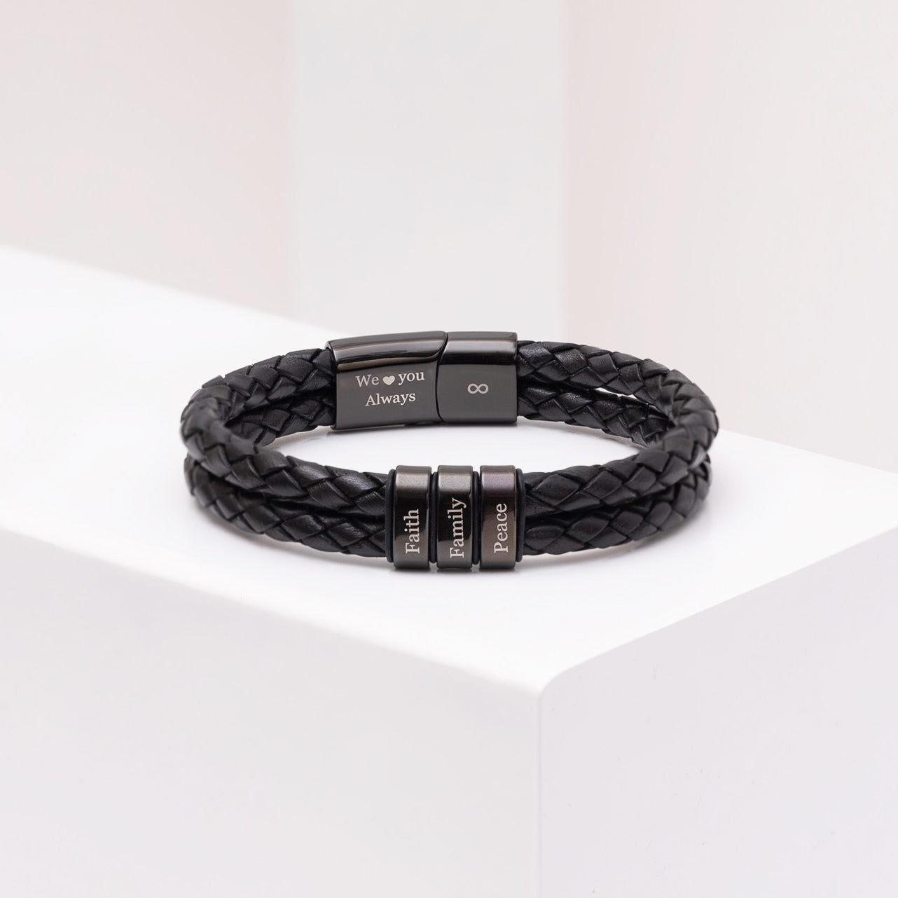 personalized mens bracelet with family names