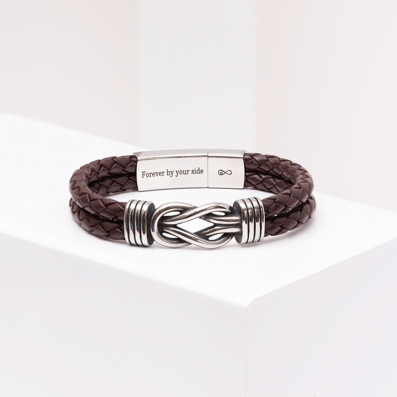 Men's infinity knot bracelet in genuine Nappa leather