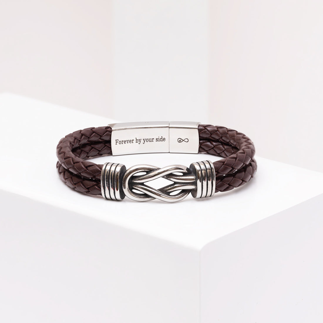 Men's infinity knot bracelet in genuine Nappa leather