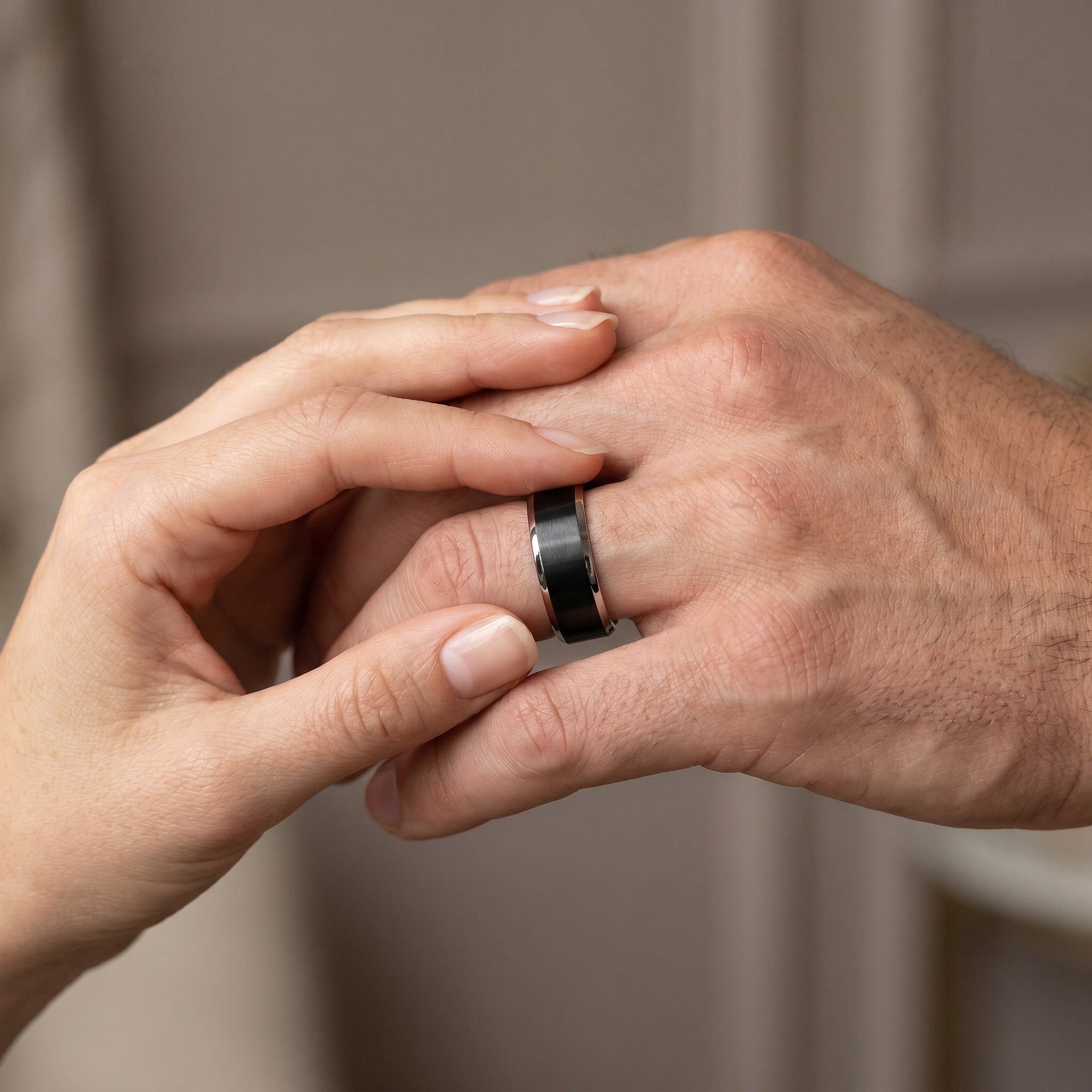 Personalized Men's Wedding Band – Custom Engraved Ring for Him