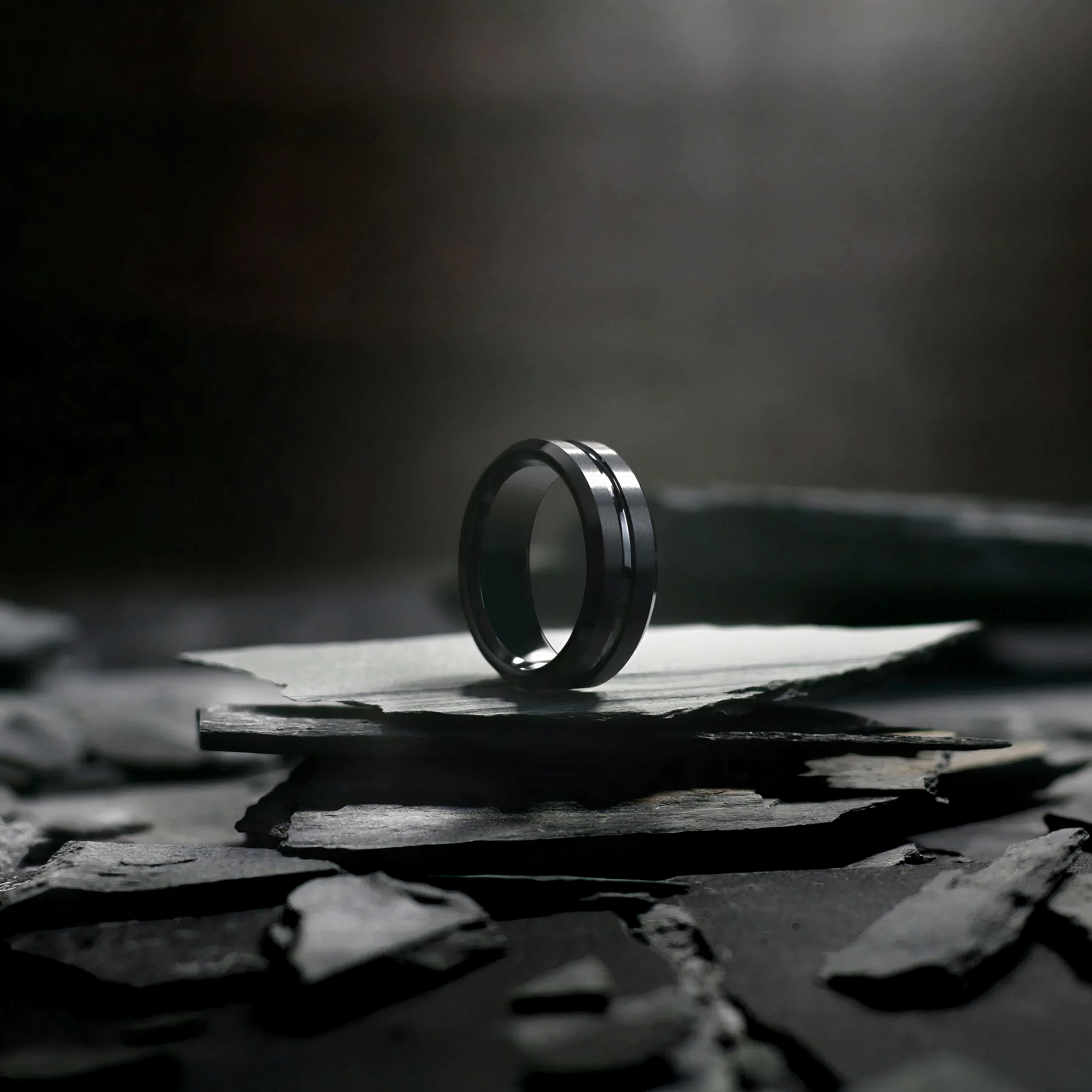 Bague noire pour homme avec option de gravure personnalisée