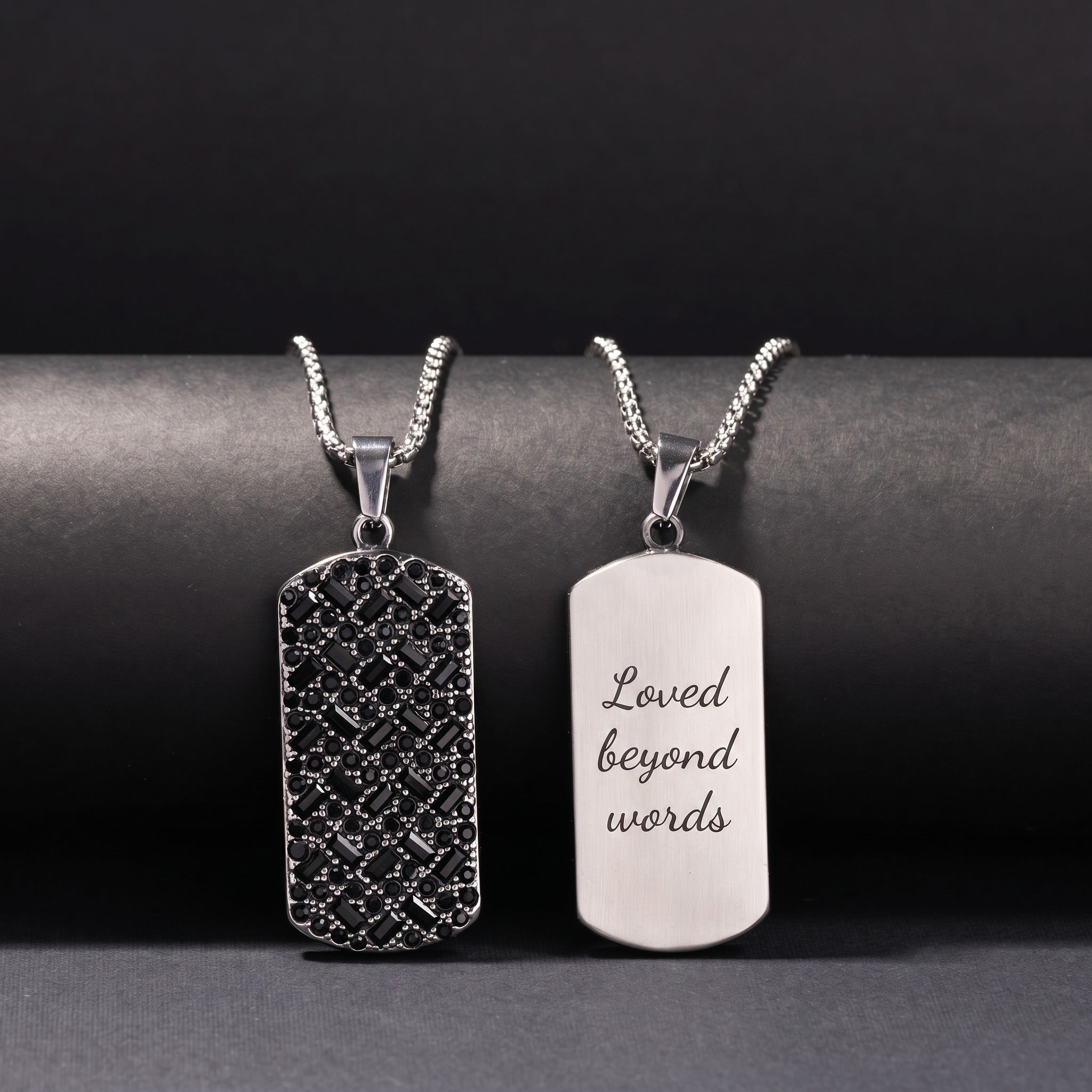 Aangepaste tag-ketting voor mannen met zwarte diamantenaccent